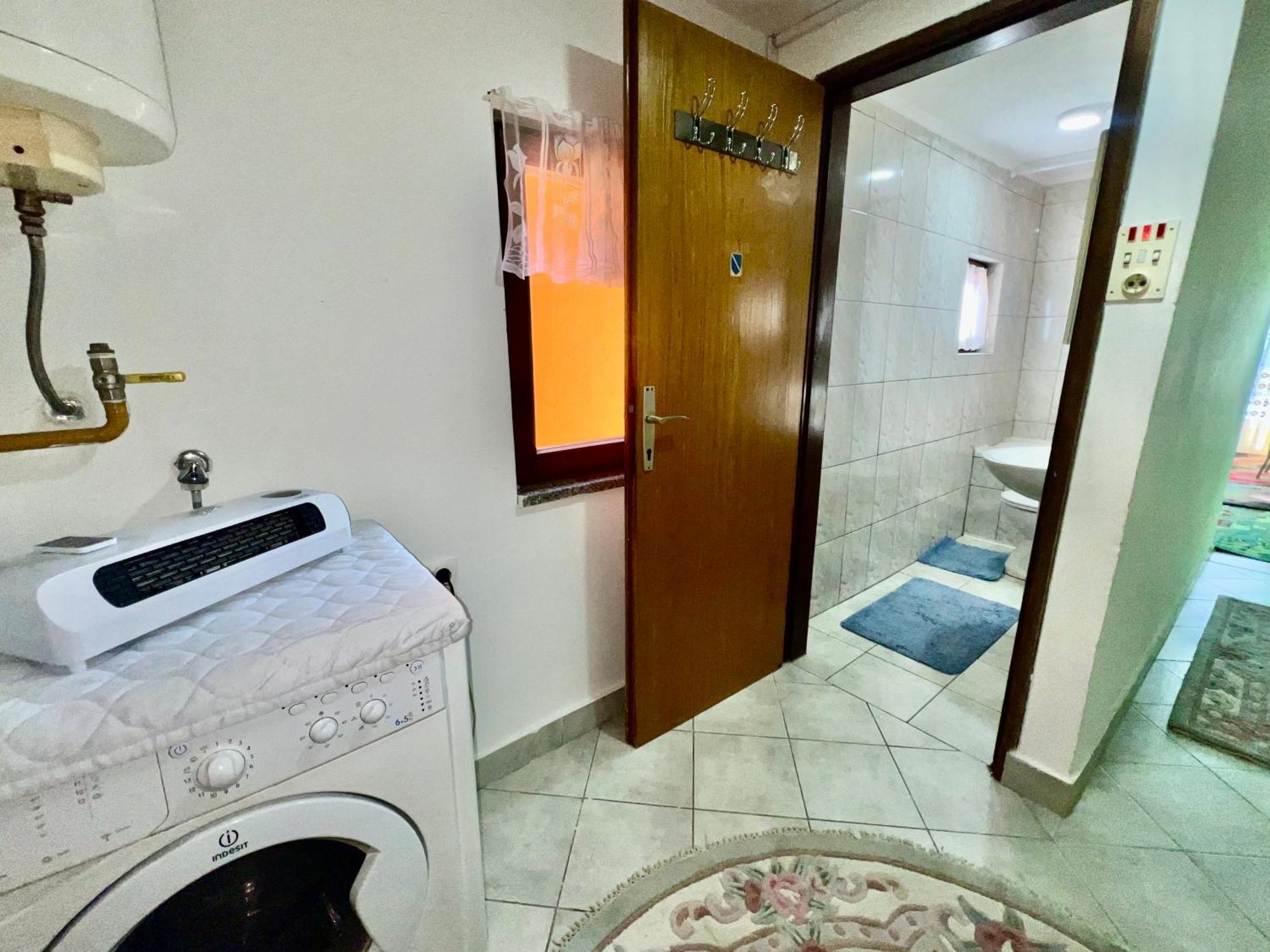 Hani Apartment *